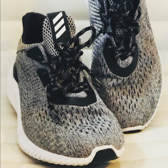 Alphabounce 9.5 US Grey and Black Mesh - Picture 1 of 4